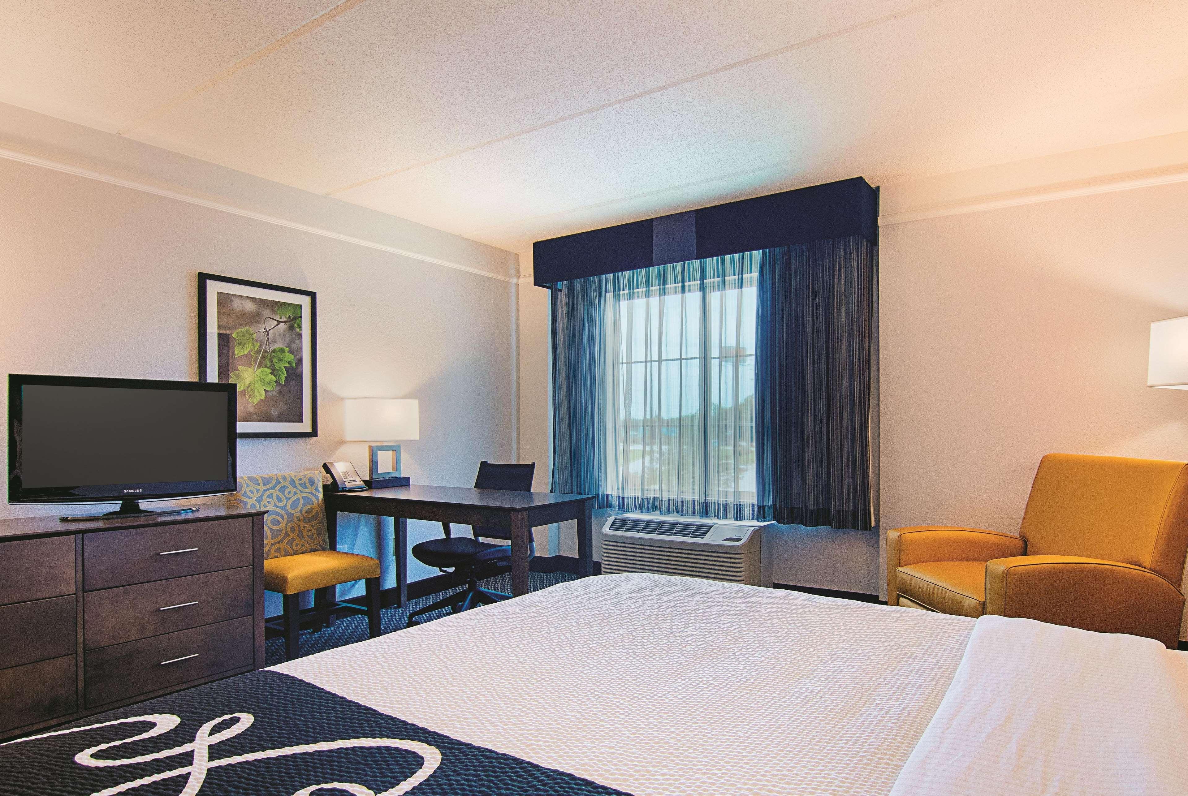 La Quinta By Wyndham Shreveport Airport Hotell Eksteriør bilde