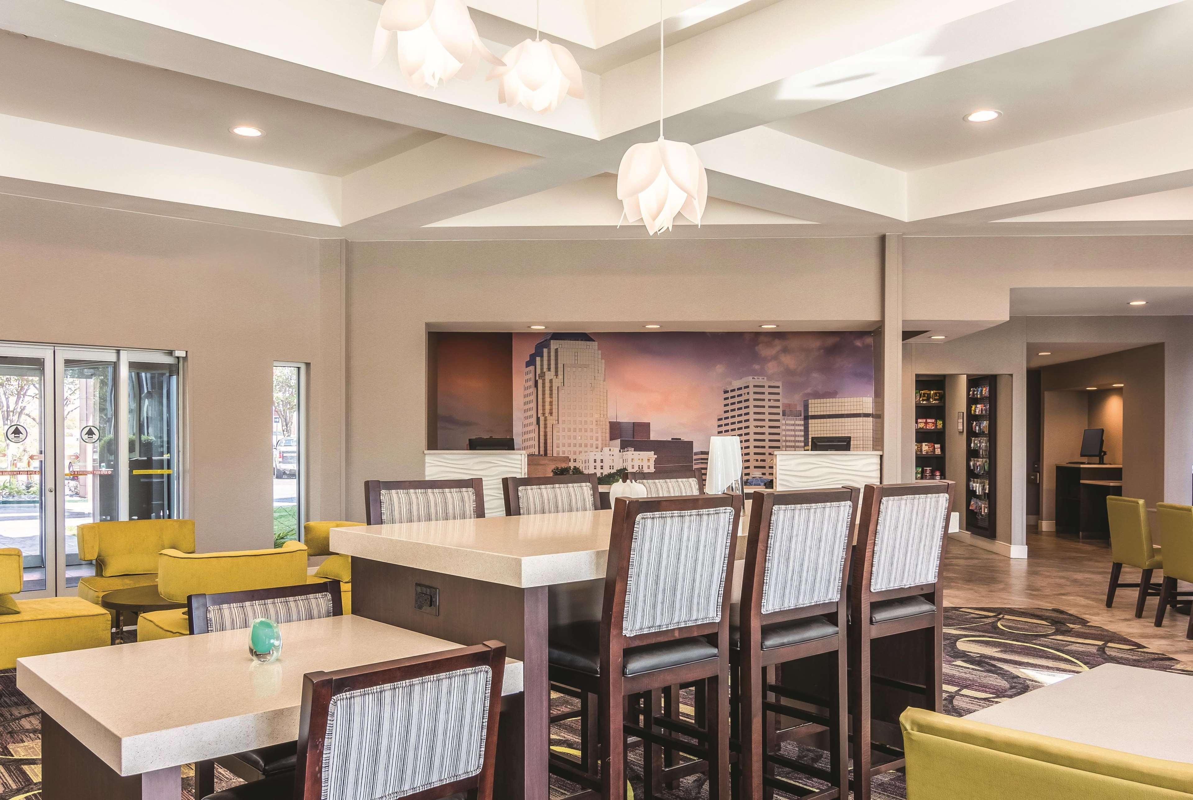 La Quinta By Wyndham Shreveport Airport Hotell Eksteriør bilde