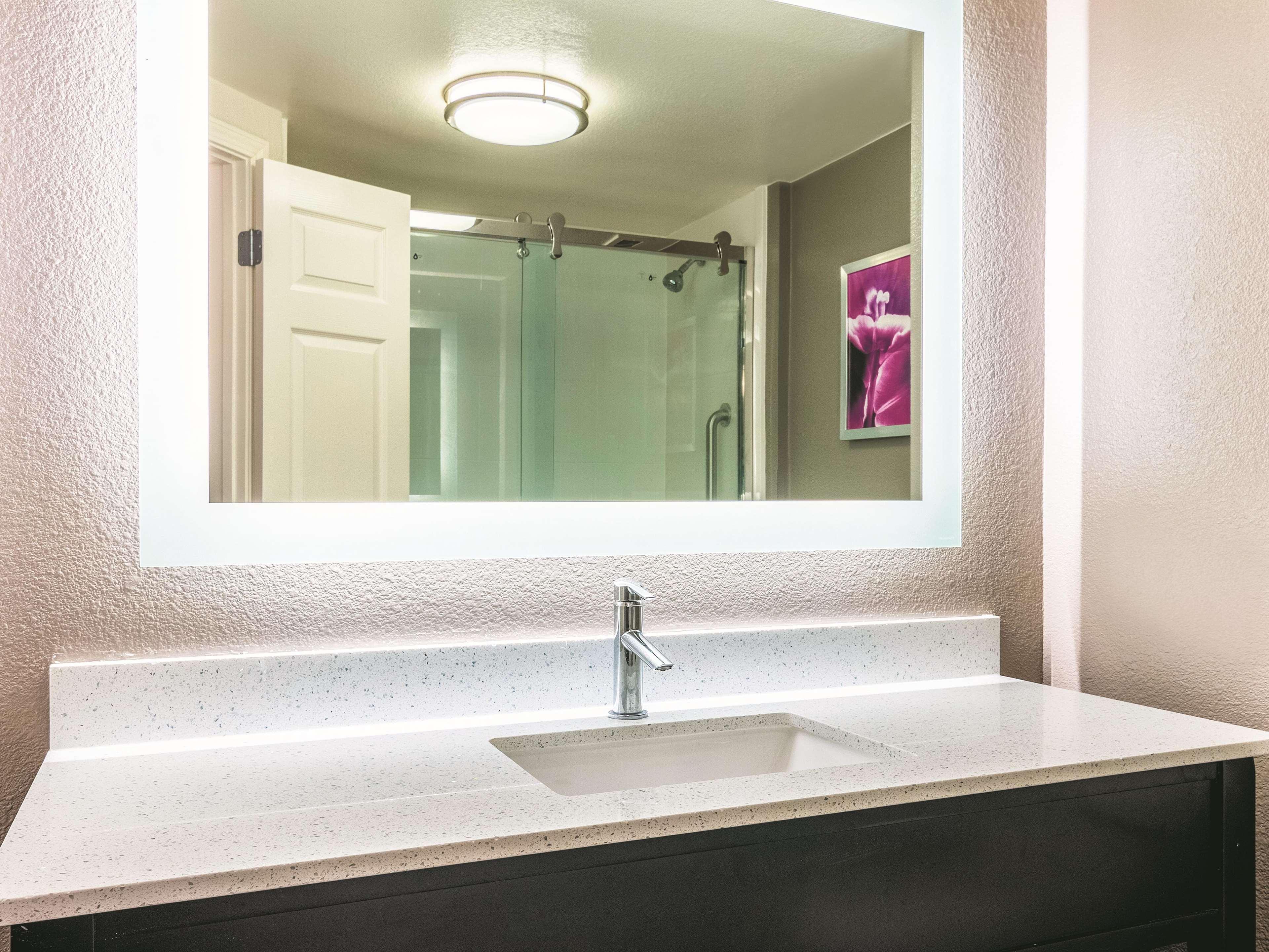 La Quinta By Wyndham Shreveport Airport Hotell Eksteriør bilde