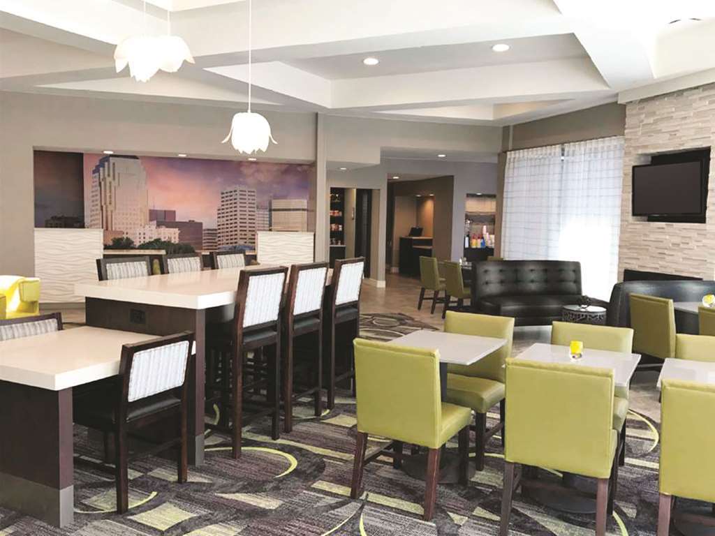 La Quinta By Wyndham Shreveport Airport Hotell Restaurant bilde
